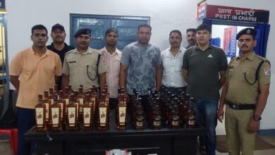 43 bottles of liquor seized at Hatia railway station