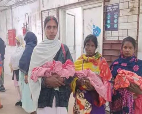 Woman gives birth to three children in SNMMCH, Dhanbad, mother and child healthy