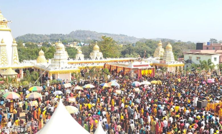 Sixth day of annual festival and nine-day Shri Ram Mahayagya at Sri Sri Ramraj Temple, Chitahi Dham