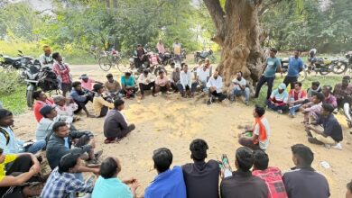 मैथन डैम में एडवेंचर बोटिंग का विरोध